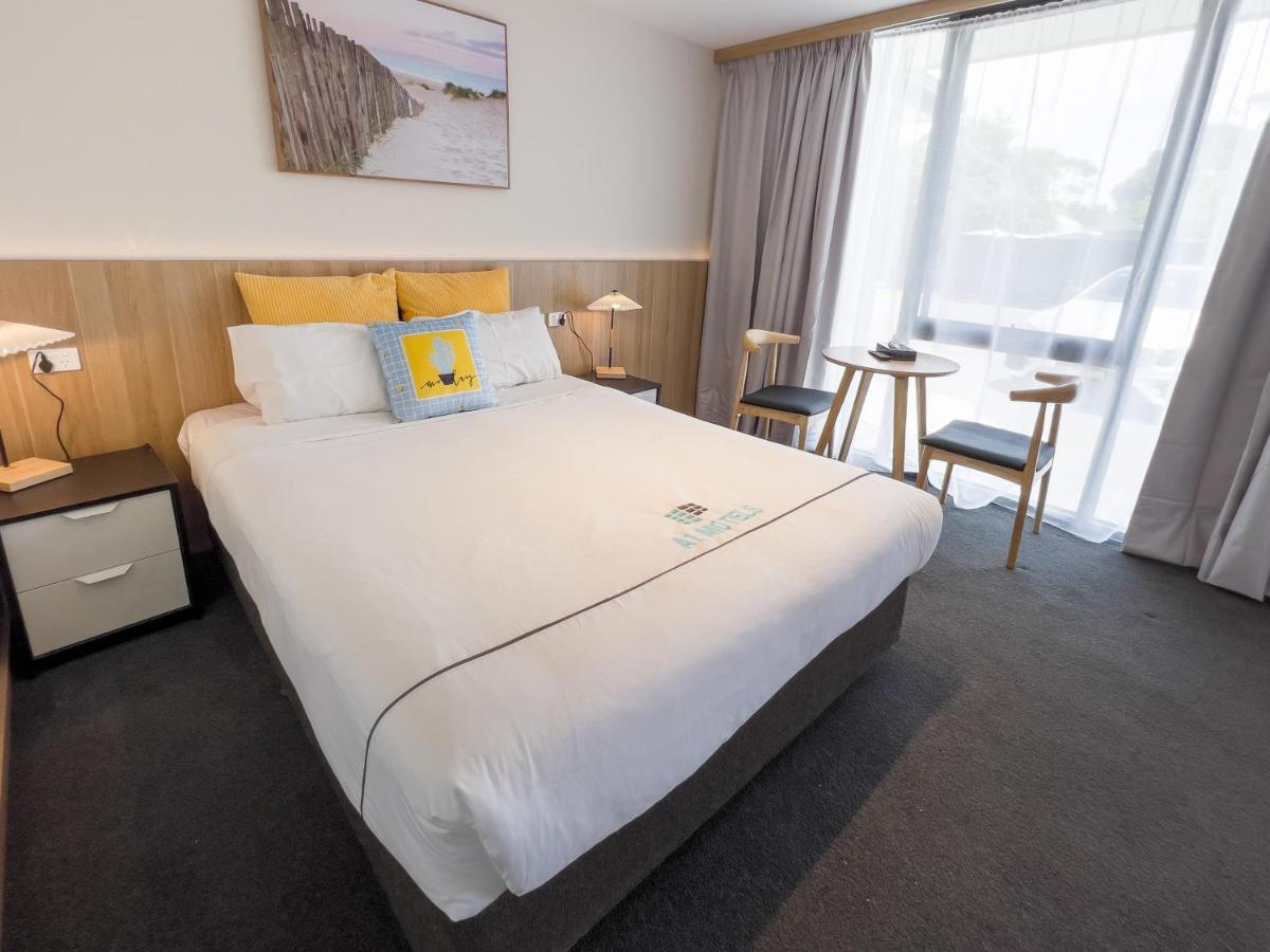 A1 And Motel 4*